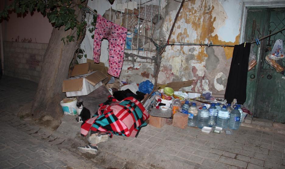 81 yaşında sokaklarda yaşıyor