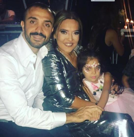 Demet Akalın ve Okan Kurtun 8. yıl kutlamasına yıldız yağdı
