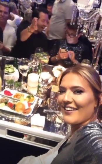 Demet Akalın ve Okan Kurtun 8. yıl kutlamasına yıldız yağdı