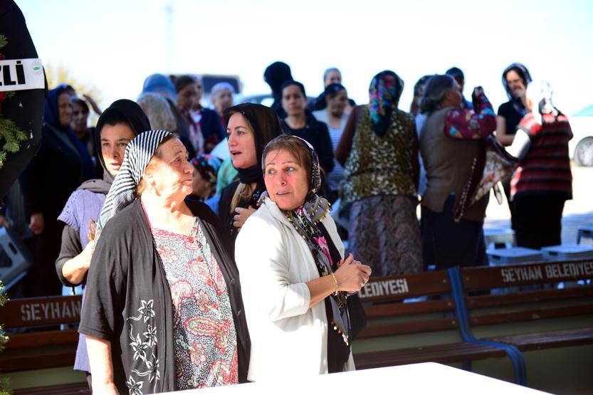 Haluk Leventin annesi son yolculuğuna uğurlandı