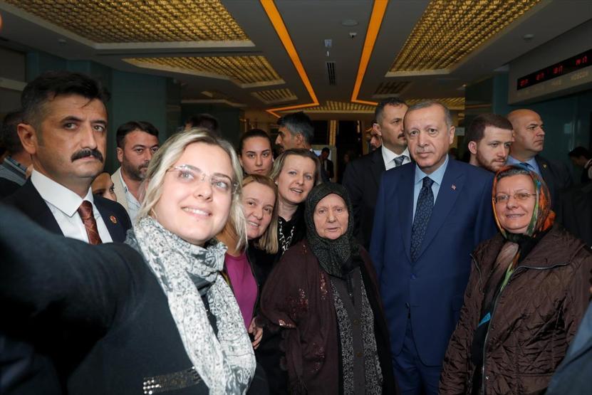 Erdoğan, hastanedeki eski Adalet Bakanı Kazanı ziyaret etti