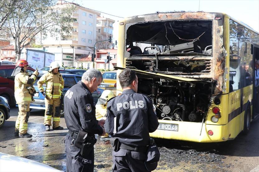 Halk otobüsünde korkutan yangın
