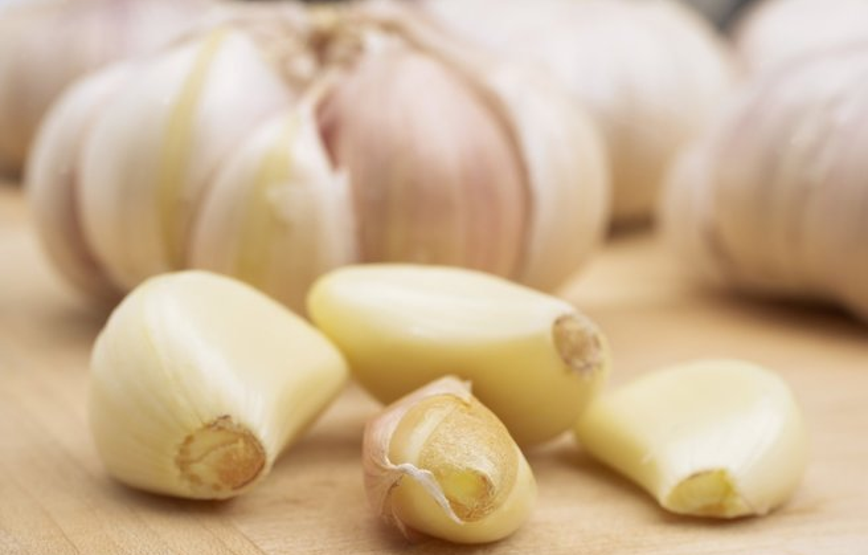 Sarımsağı böyle tüketirseniz etkisi inanılmaz