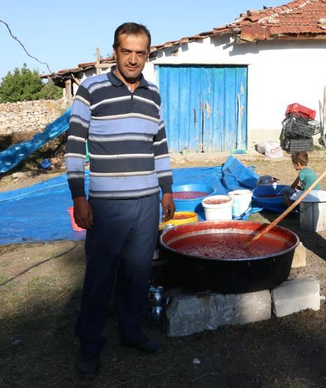 Bir gün uğraşıp tüm kış boyunca yiyorlar