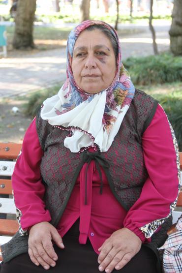 Su yüzünden komşusunu dövdü