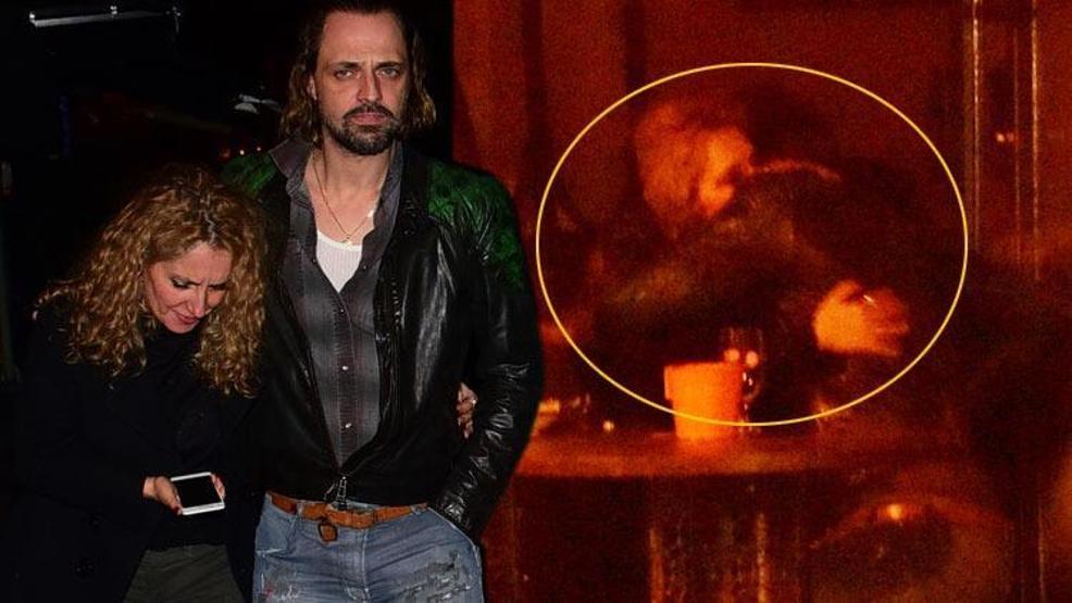 Evli oyuncu Ertan Saban Cihangirde böyle görüntülendi Kafaları karıştıran yakınlaşma