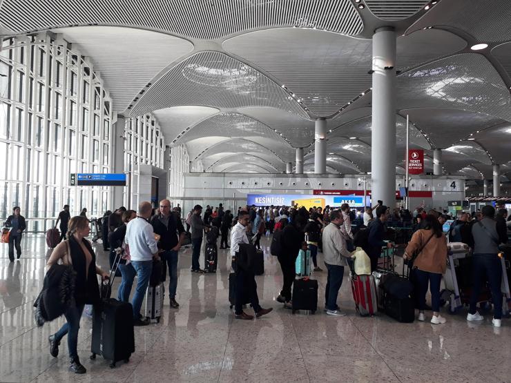İstanbul Havalimanı ara tatille hareketlendi