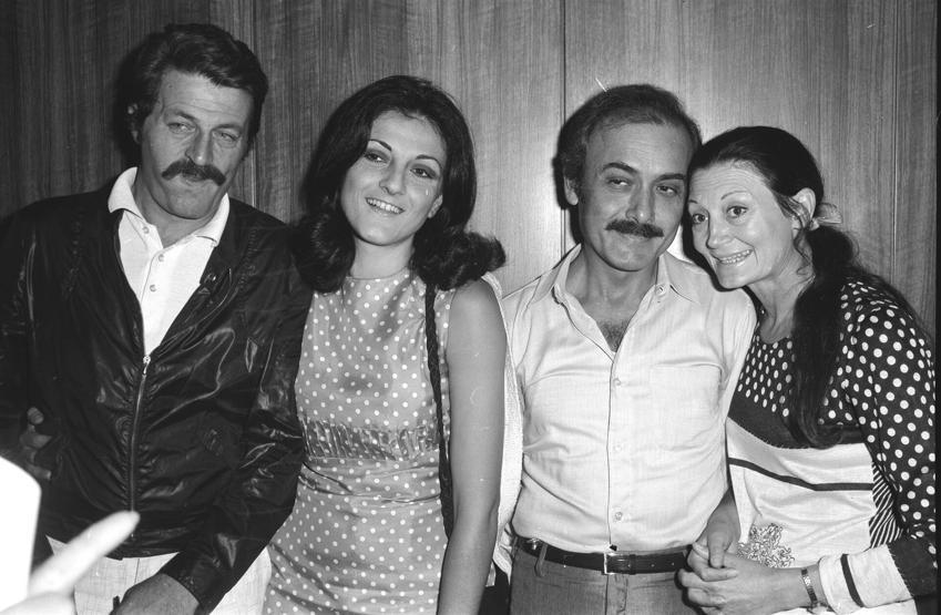 Yıldız Kenterin ölümü sanat dünyasını yasa boğdu