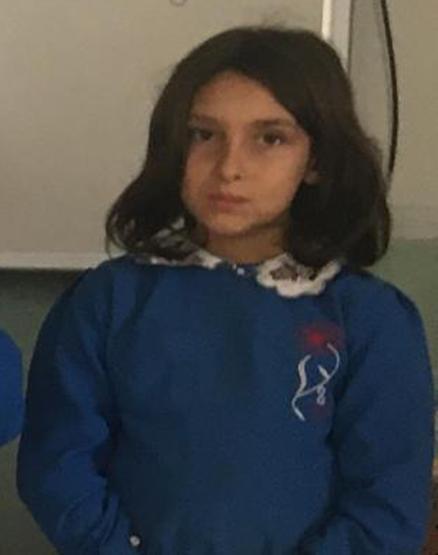 Yaşlı çift ve torunları sobadan sızan gazdan zehirlenerek, öldü