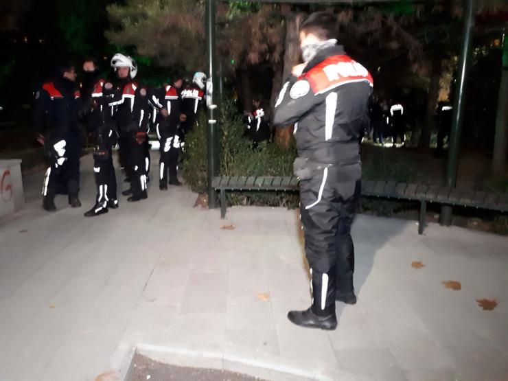 Ankarada hareketli saatler Firari asker ortalığı birbirine kattı