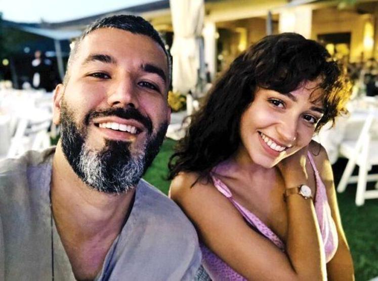 Zeynep Bastık, sevgilisi Tolga Akış ile evleniyor