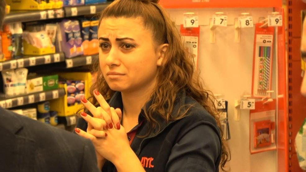Süpermarkette soygun Korku yüzlerine yansıdı...