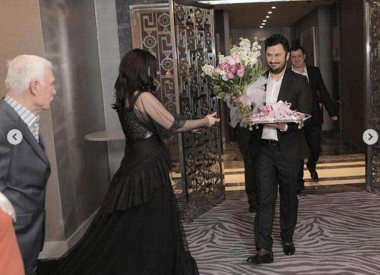 Yasemin Sakallıoğlu ile nişanlısı Burak Yırtar ayrıldı