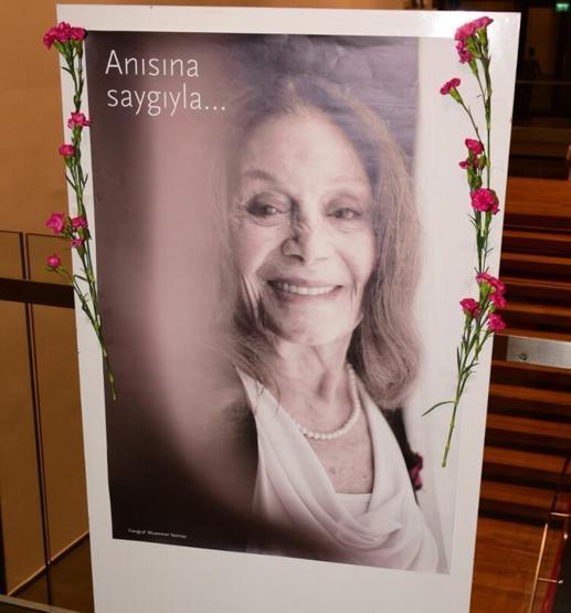 Ünlülerden Aşk Geçmişime tam destek