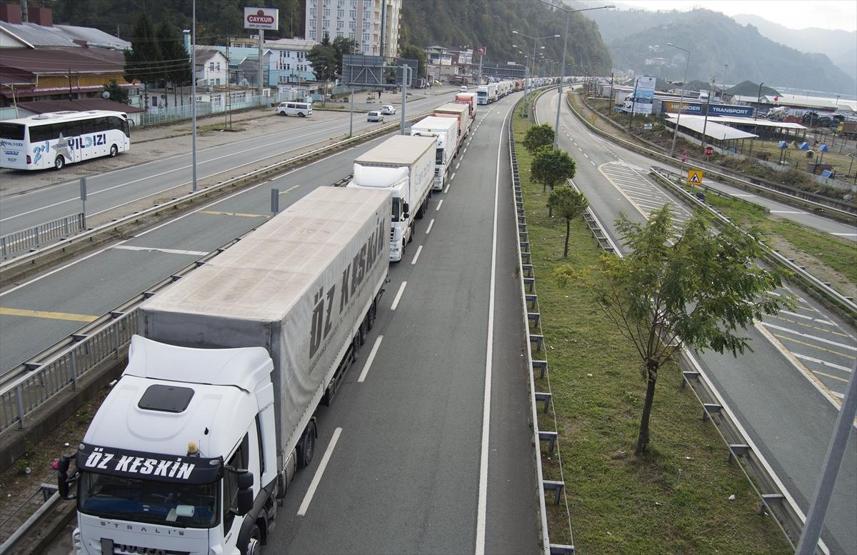 Sarp Sınır Kapısında TIR kuyruğu