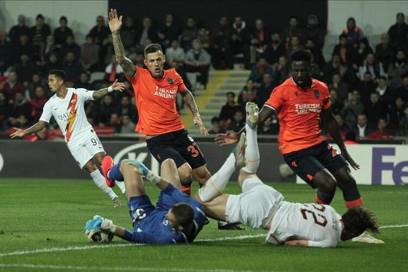 Pellegrini kanlar içinde kaldı