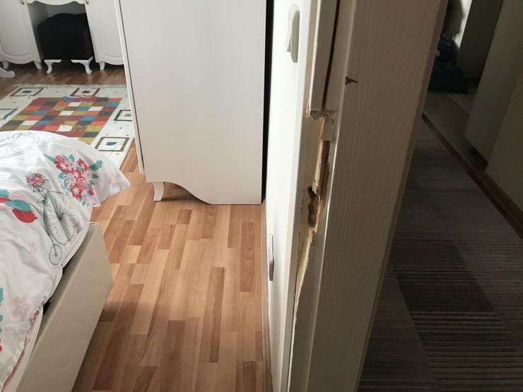 Zile basıp içeri girdi, altınları çaldı