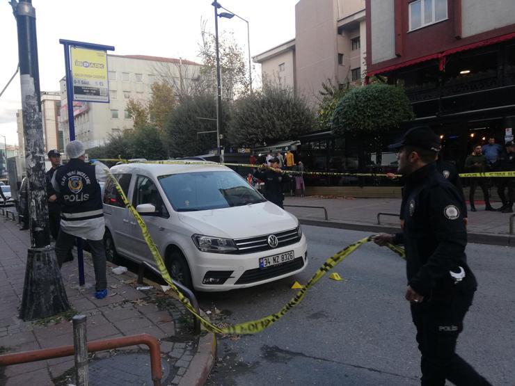 Sokak ortasında eniştesini öldürüp cesedinin başında bekledi
