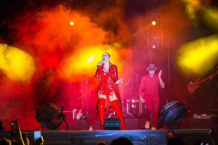 Küslük sona erdi Hadise sosyal medyadan paylaştı
