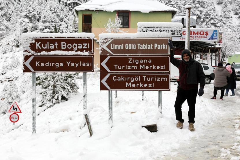 Zigana Dağında kar kalınlığı 15 santimi geçti