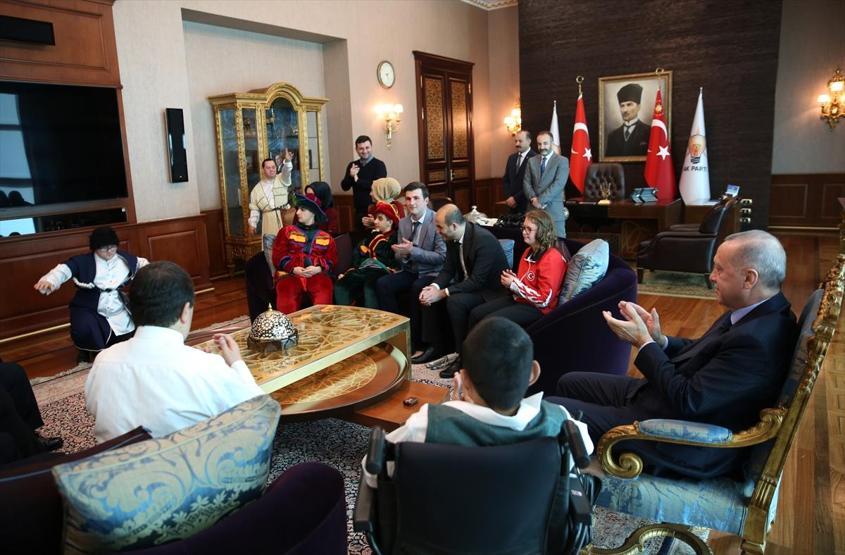 Cumhurbaşkanı Erdoğan sporcular kabul etti