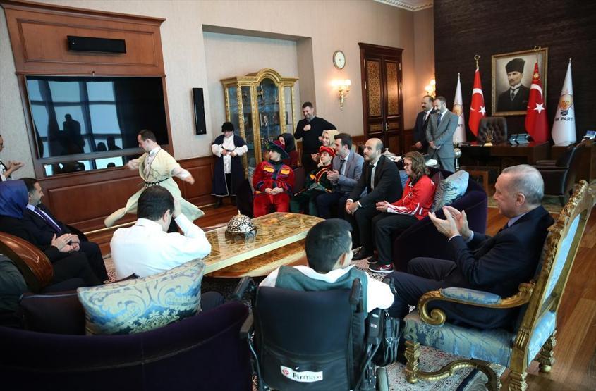 Cumhurbaşkanı Erdoğan sporcular kabul etti
