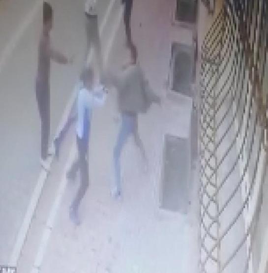 Esenyurtta demir sopalı kavga kamerada