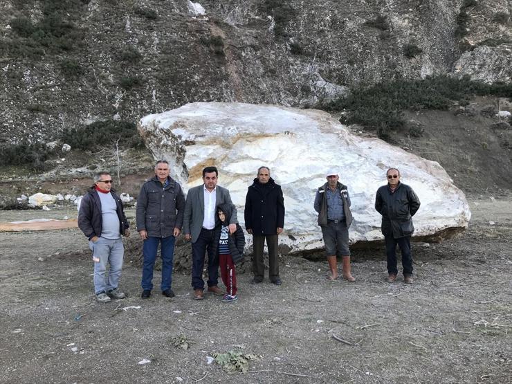 Sahaya kaya parçası düştü: Artık ölüm korkusuyla yaşamak istemiyoruz