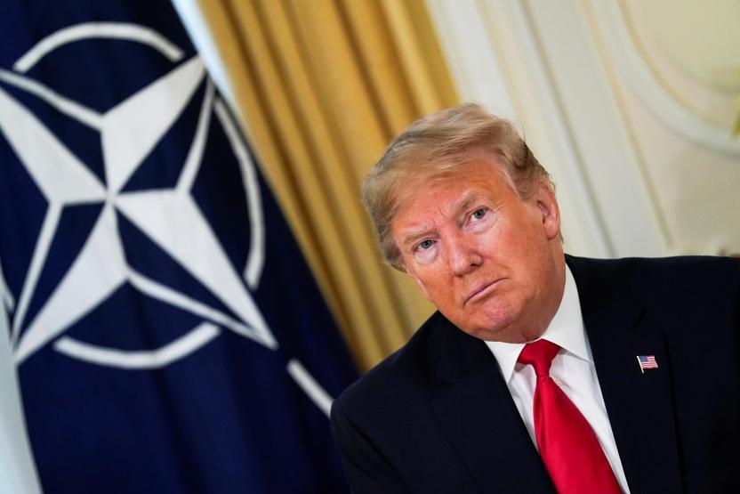 Zirveye damga vuran anlar: 3 lider Trumpı çekiştirirken böyle yakalandı