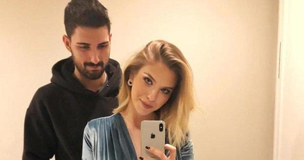 Yasemin Şefkatliden şezlong pozu