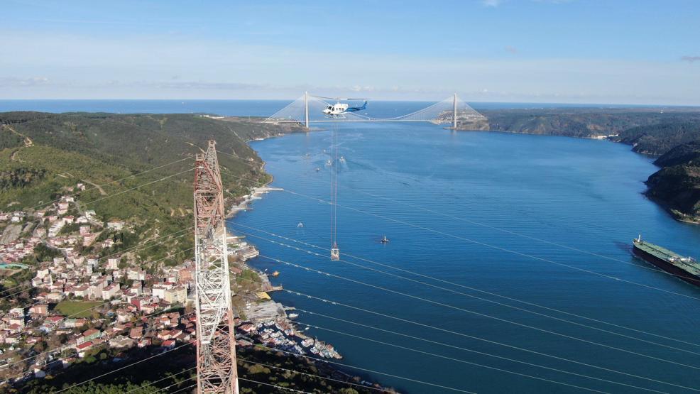 İstanbul Boğazında ölüme meydan okuyorlar