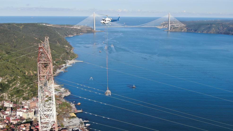 İstanbul Boğazında ölüme meydan okuyorlar