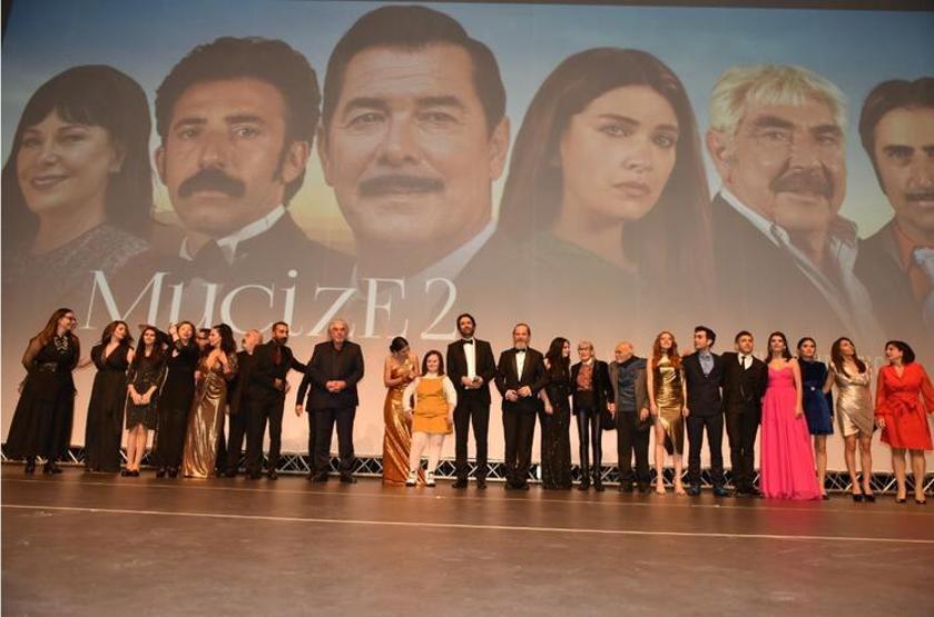 Mucize 2nin galasına ünlü akını