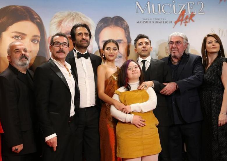 Mucize 2nin galasına ünlü akını