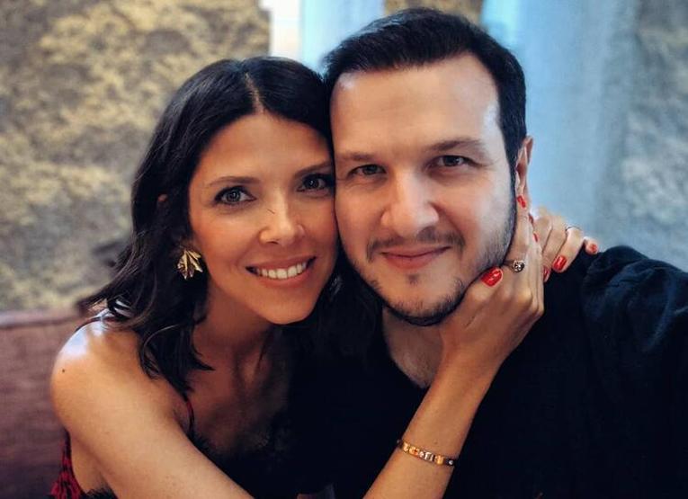 Şahan Gökbakar eşinin desteğiyle bir yılda 35 kilo verdi