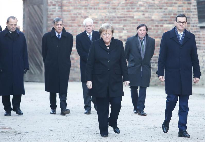 Merkel: Derin bir utanç duyuyorum