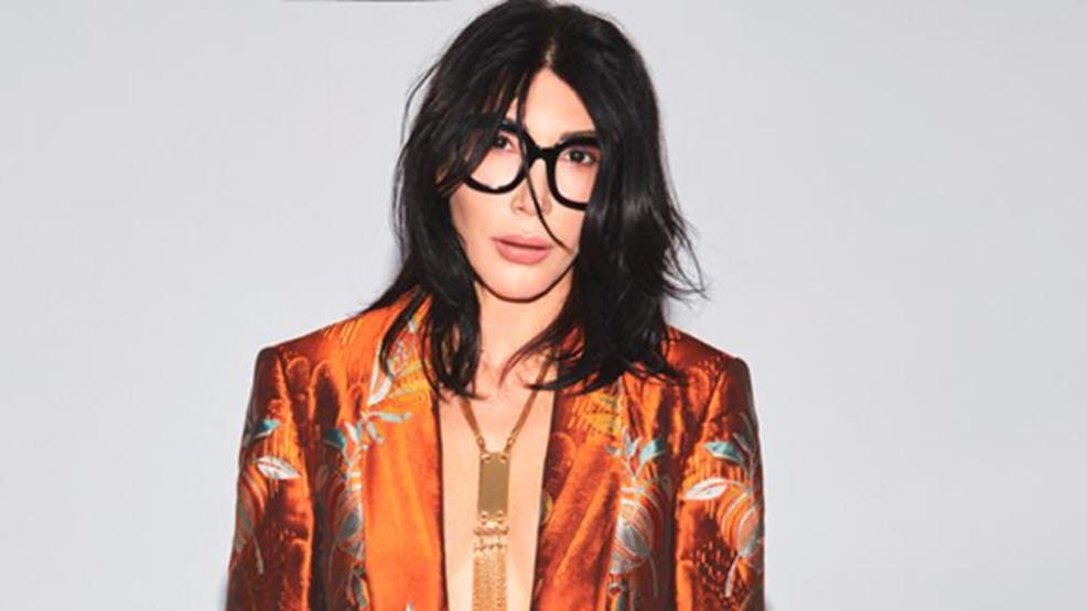 2020 model Hande Yener