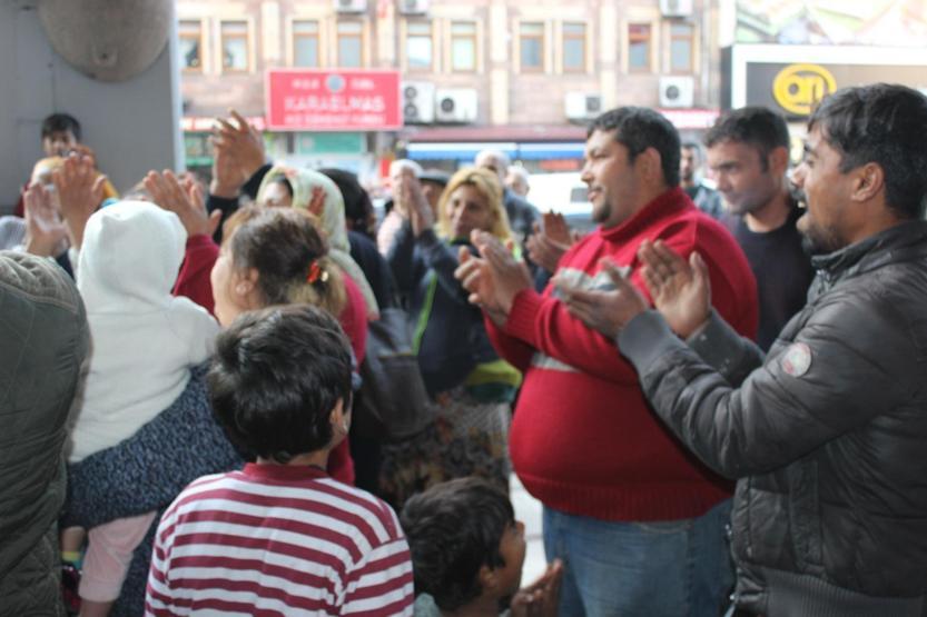 Haberi duyanlar belediyeye akın etti