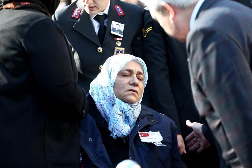 Şehit Esma Çevik son yolculuğuna uğurlandı