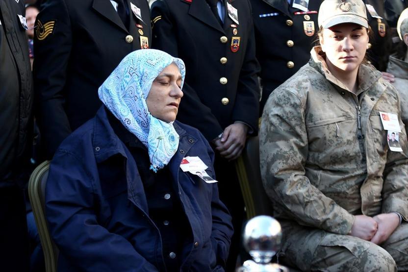 Şehit Esma Çevik son yolculuğuna uğurlandı