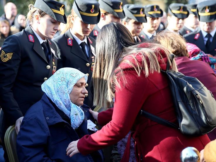Şehit Esma Çevik son yolculuğuna uğurlandı