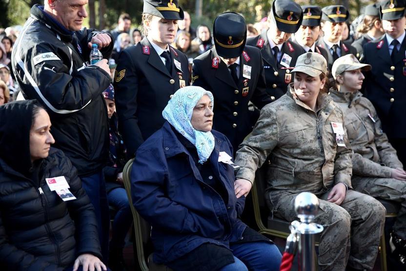 Şehit Esma Çevik son yolculuğuna uğurlandı