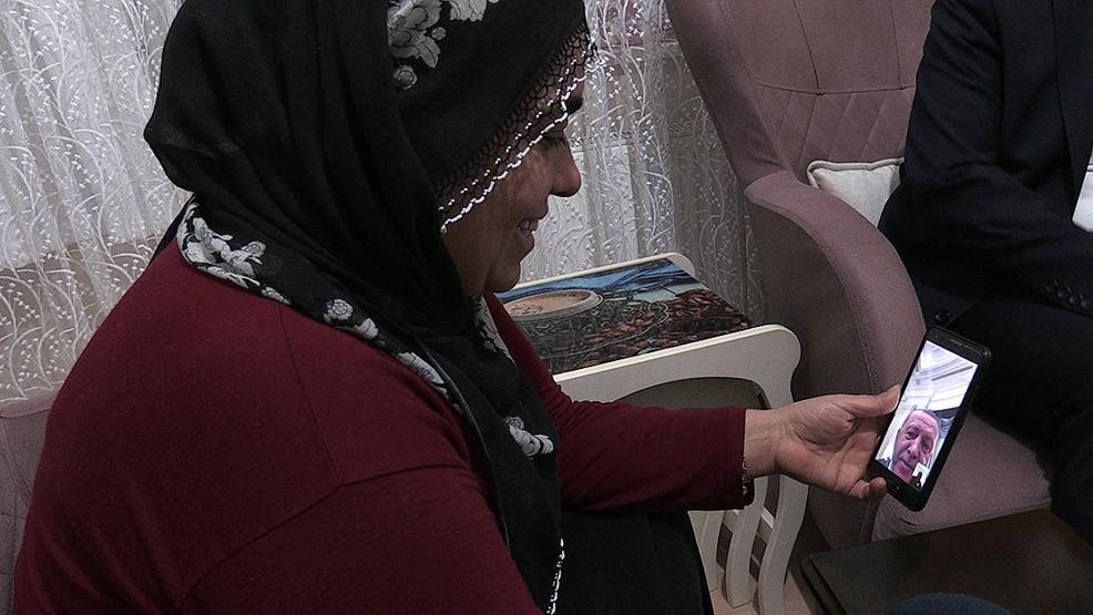 Hatice anne 4 yıllık hasretin ardından oğlu ile kucaklaştı
