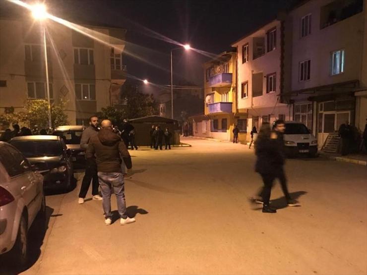 Deprem sonrası panik dolu anlar Apar topar hastaneye götürüldü