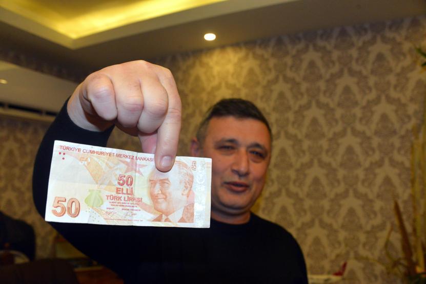 Hatalı basılan para için 50 bin lira istiyor