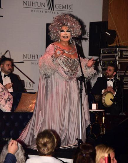 Ünlü sanatçıların yılbaşı konser ücretleri belli oldu Rekor Megastar Tarkanda