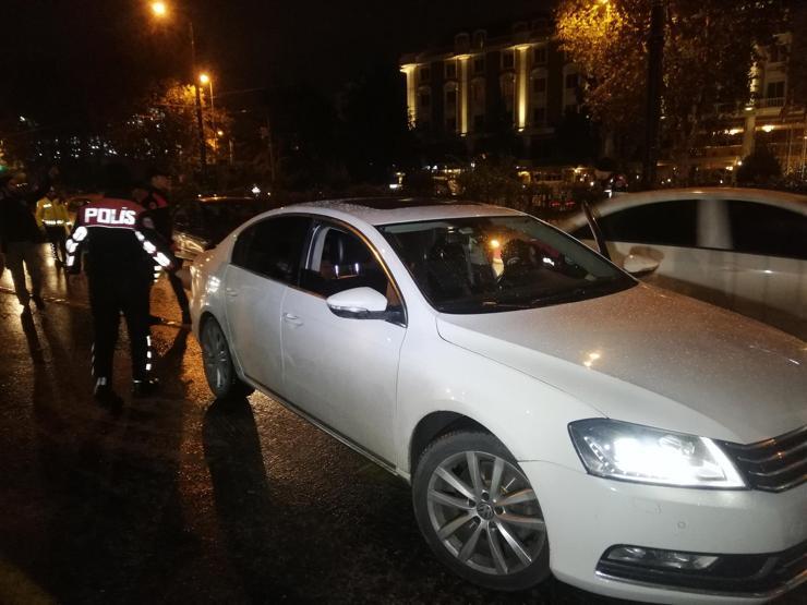 Araçlar didik didik arandı İstanbulda hava destekli denetim