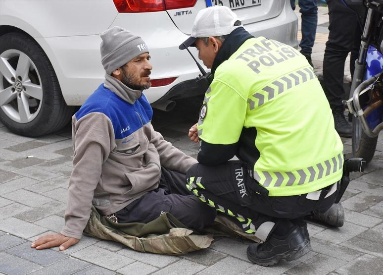 Ceza kesilince böyle protesto etti