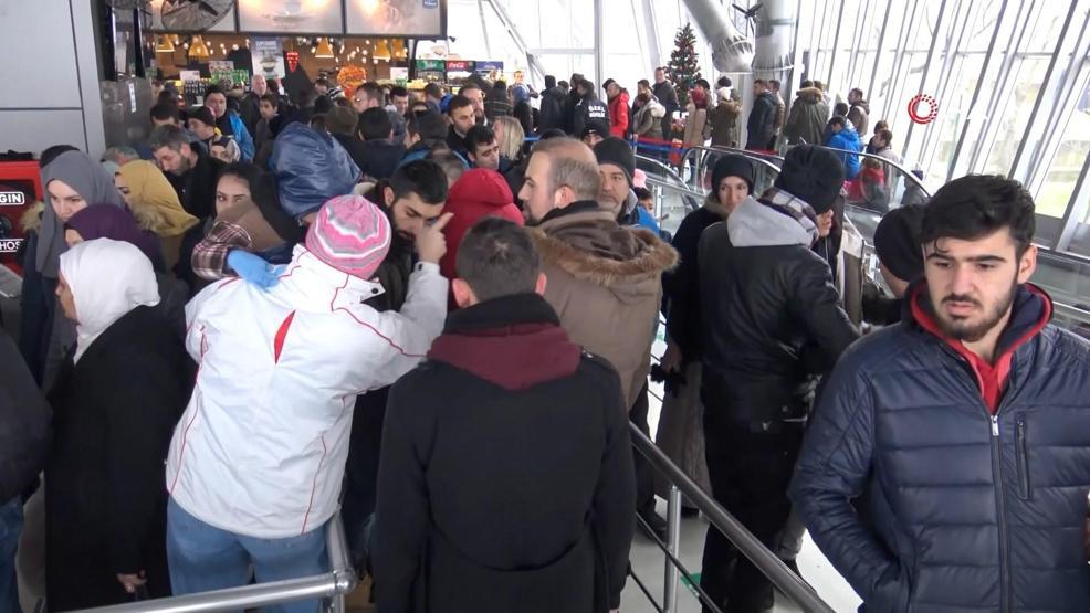 Uludağda 2 kilometrelik kuyruk oluştu