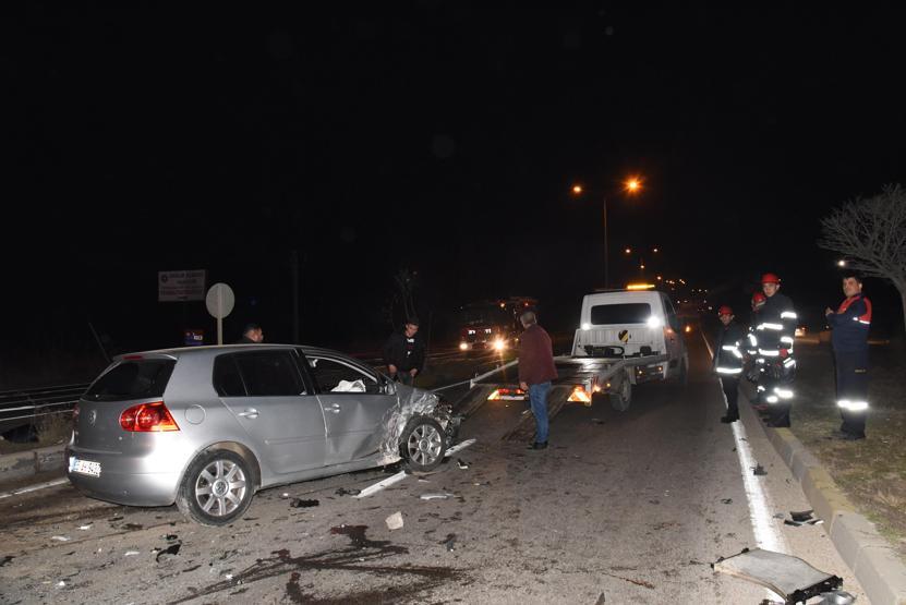Şüpheli kovalayan polisler kaza yaptı: 2si polis, 3 yaralı